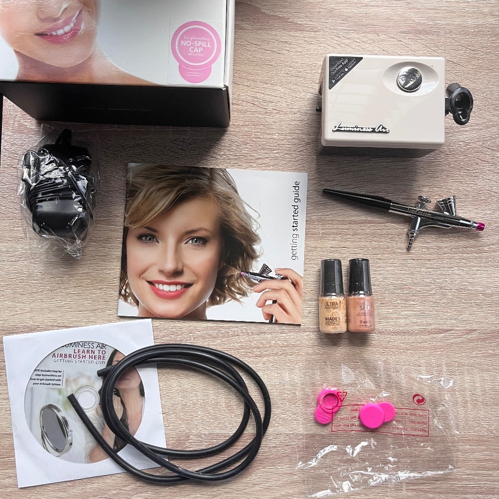 Luminess Air Silk Makeup Airbrush Kit [used once]
